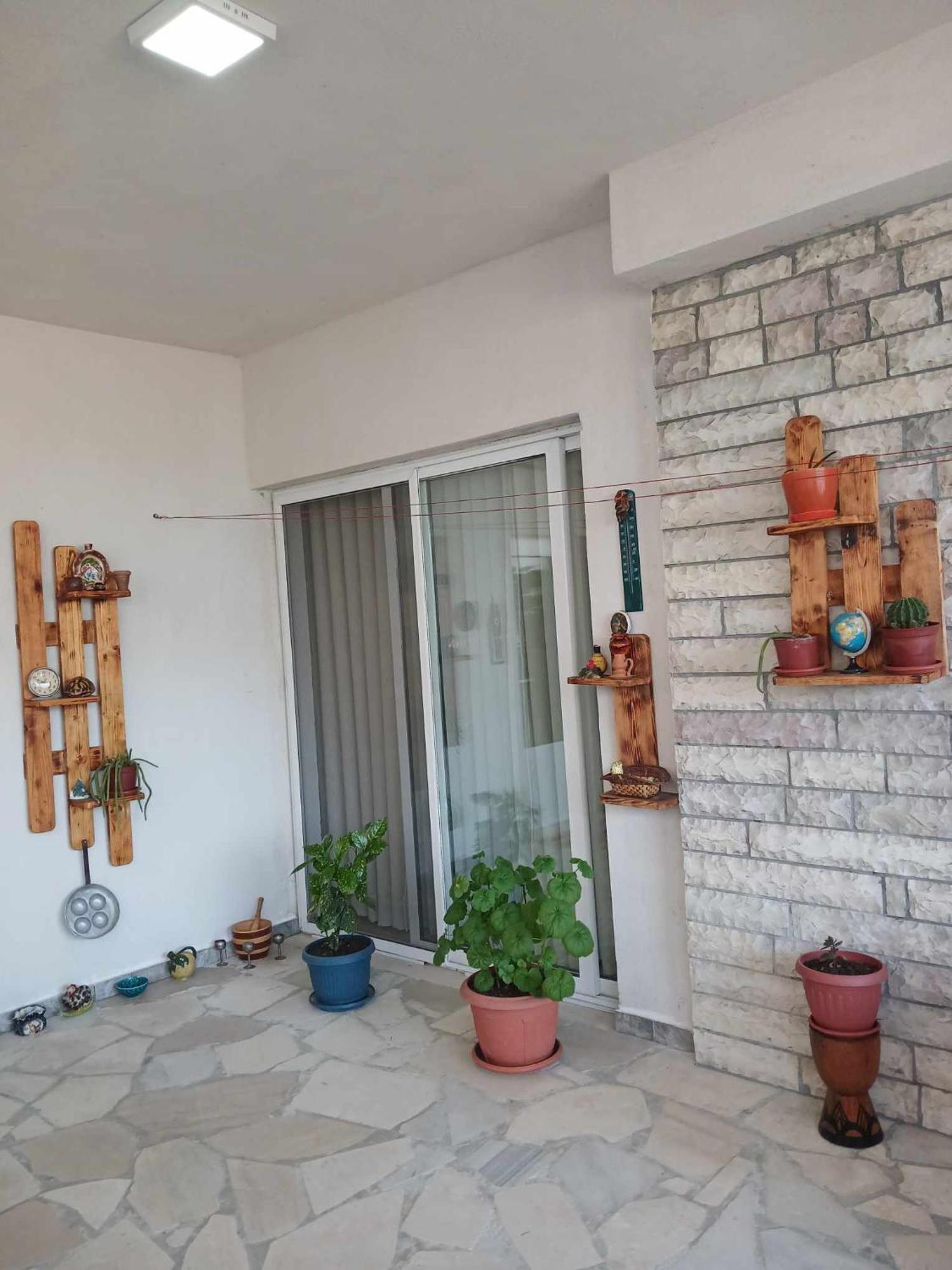 Eniguesthouse Gjirokastër Exterior foto